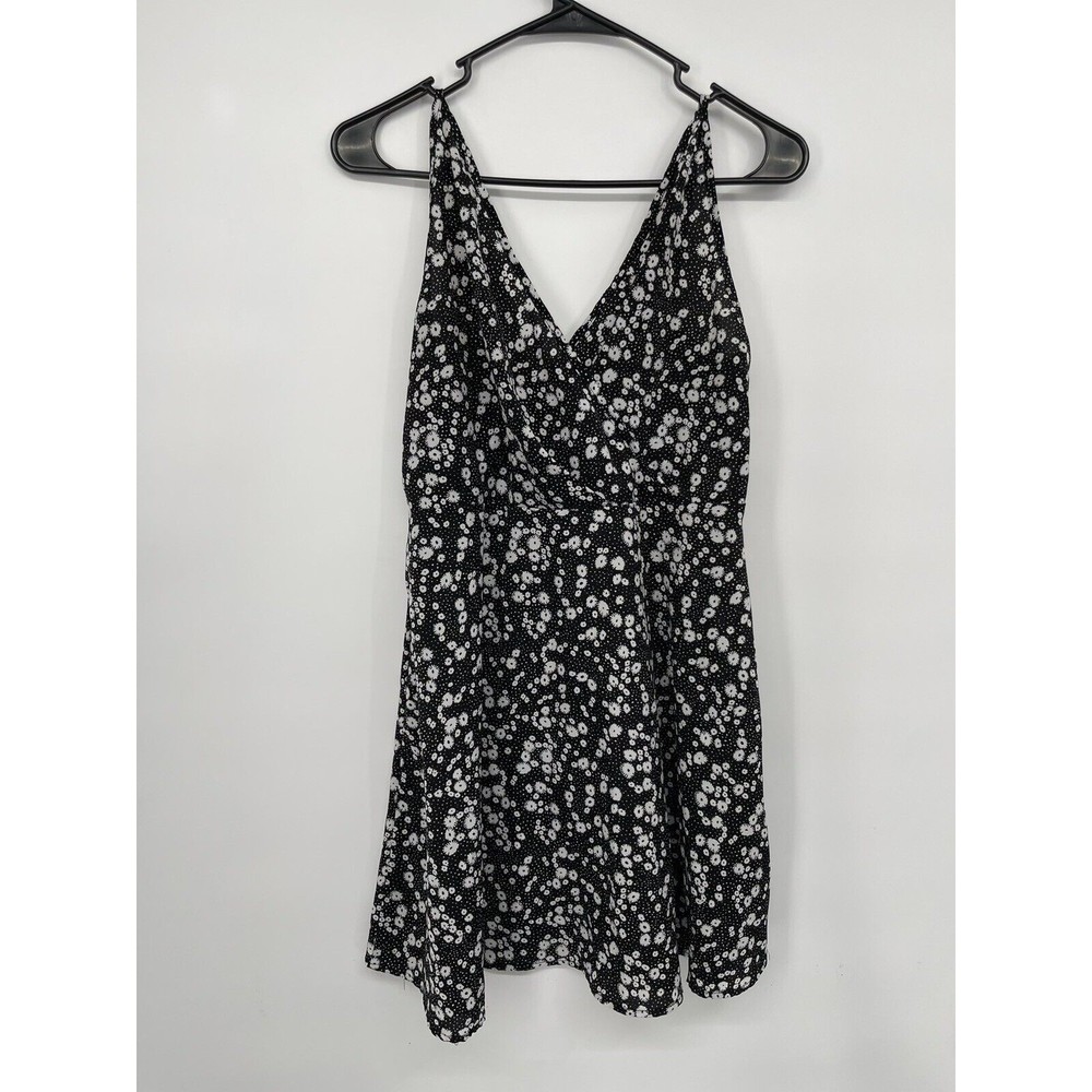 SHEIN Medium Floral Mini Dress Womens Black White Daisy Wrap V-Neck Excellent